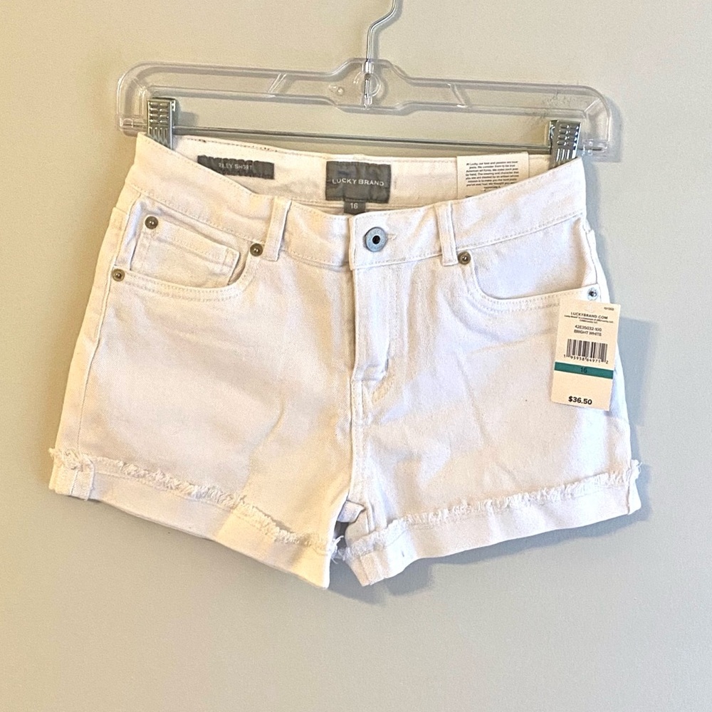 Lucky Jeans Riley Bright White Cuffed
Shorts Size 16